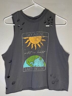 Hybrid Apparel Gray Distressed Tank with Sun & Earth Graphic